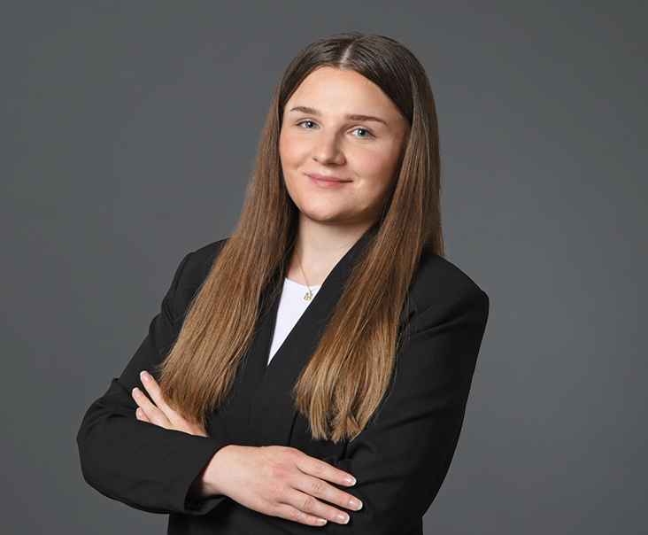 Sara Grahic, Ried